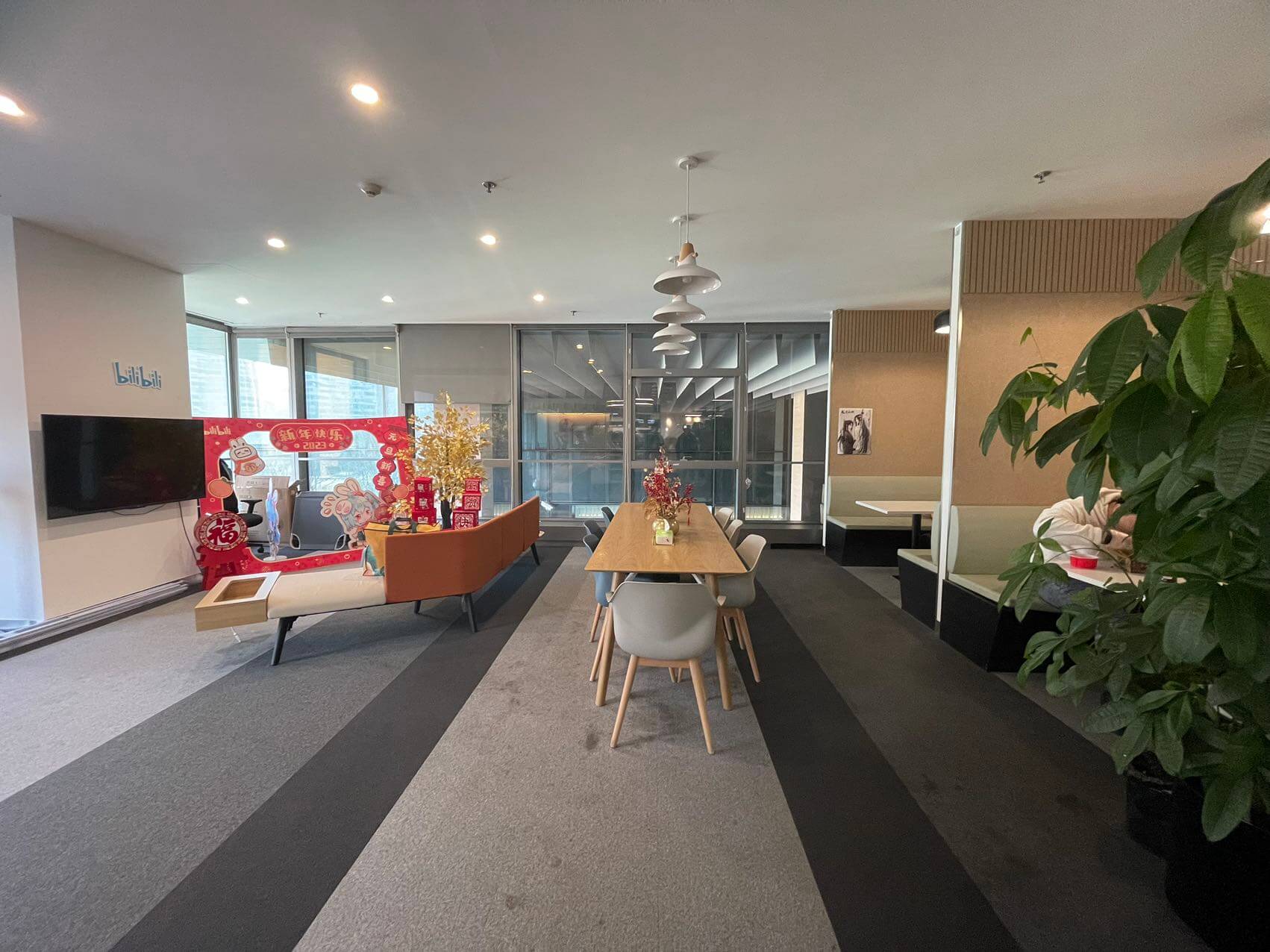 利星行大厦  887平米办公室  